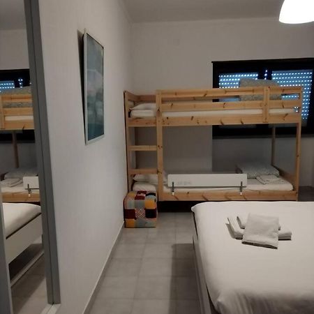 Ip5 Chivas Beach House Ferrel  Esterno foto